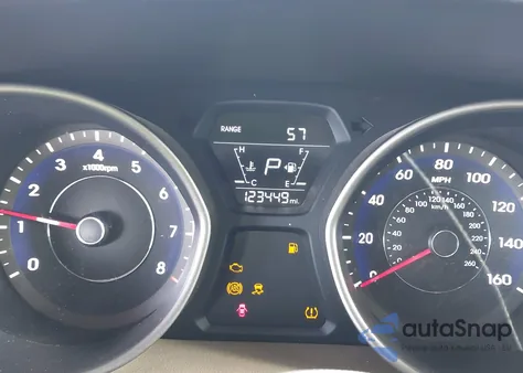 2016 Hyundai Elantra Se z USA, uszkodzony, nr VIN 5NPDH4AE4GH658185